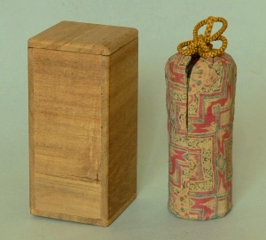 �d���E��